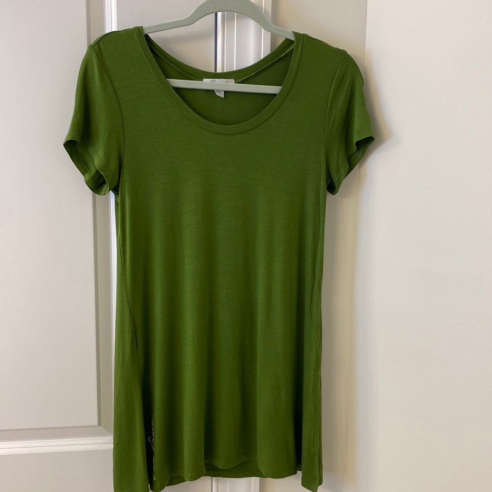 Olive green, short sleeve, tunic